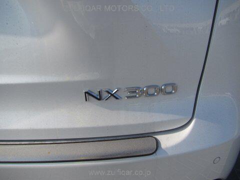 LEXUS NX 300 2018 Image 7