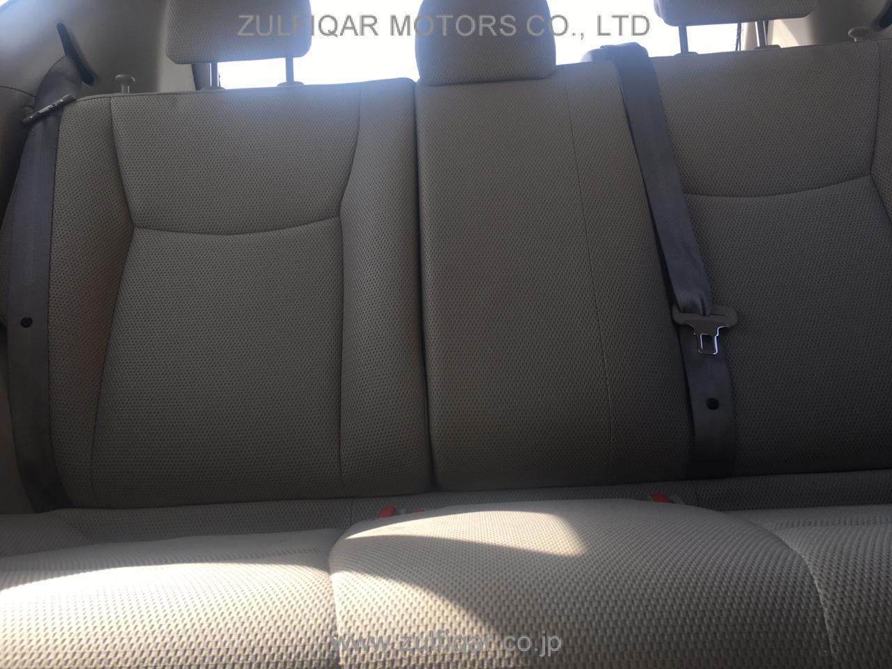 NISSAN TIIDA 2016 Image 10