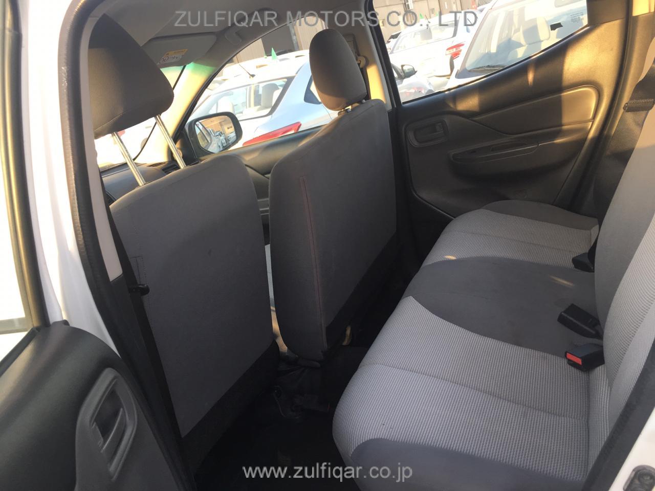 MITSUBISHI L200 2016 Image 7