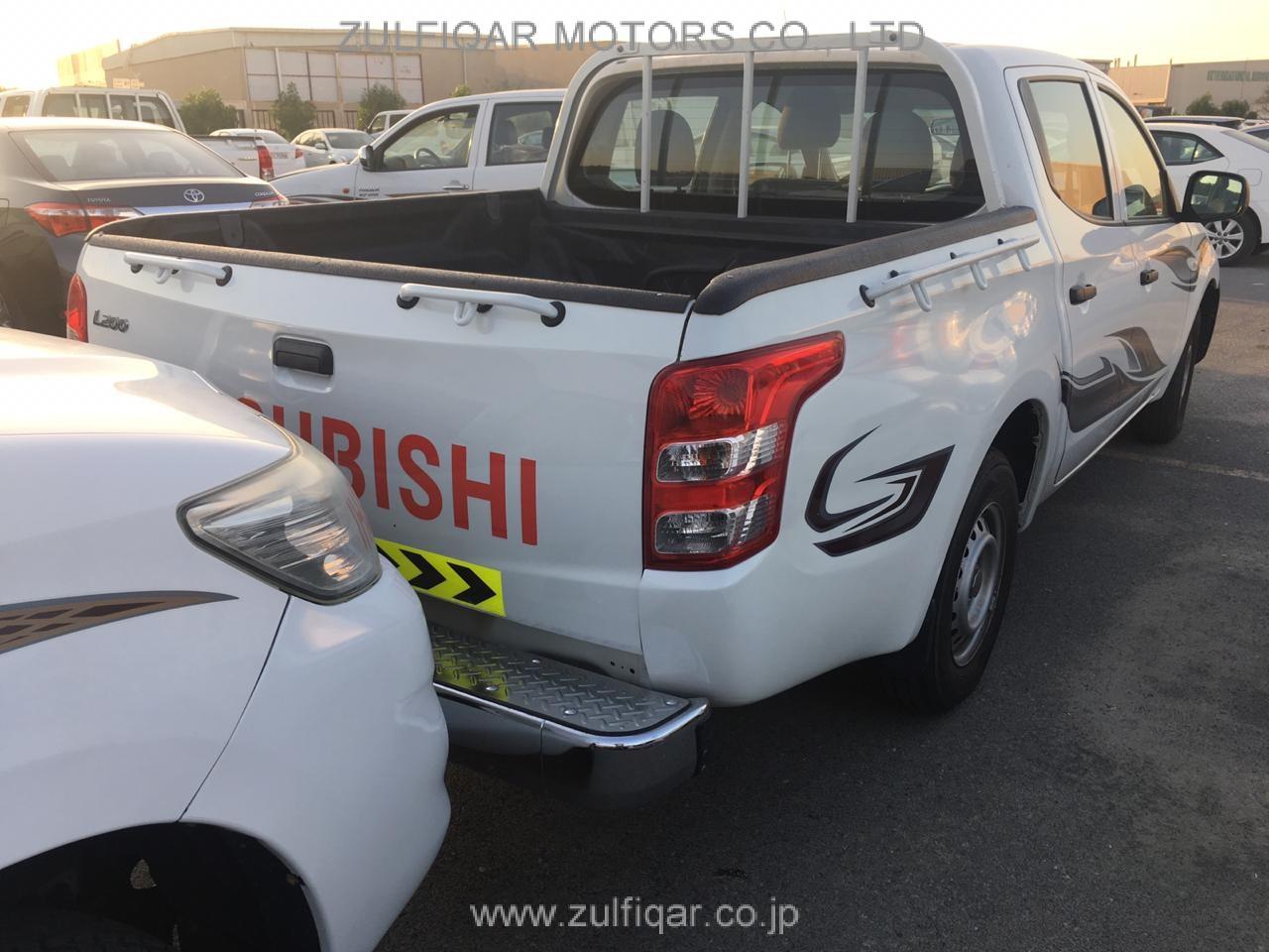 MITSUBISHI L200 2016 Image 8