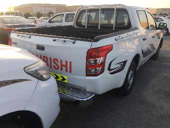 MITSUBISHI L200 2016 Image 8