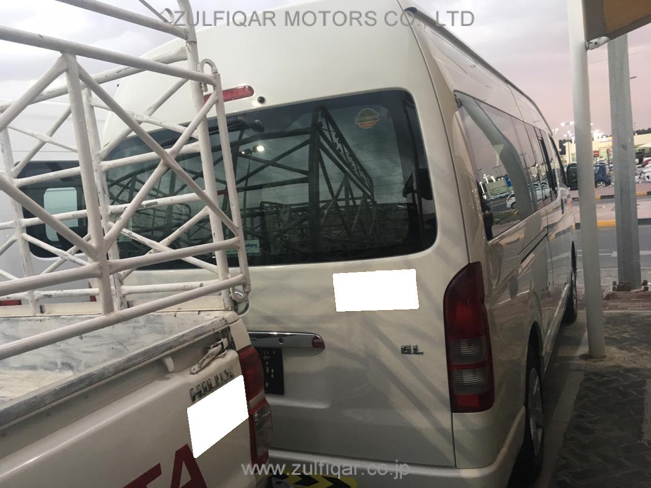 TOYOTA HIACE BUS 2012 Image 3