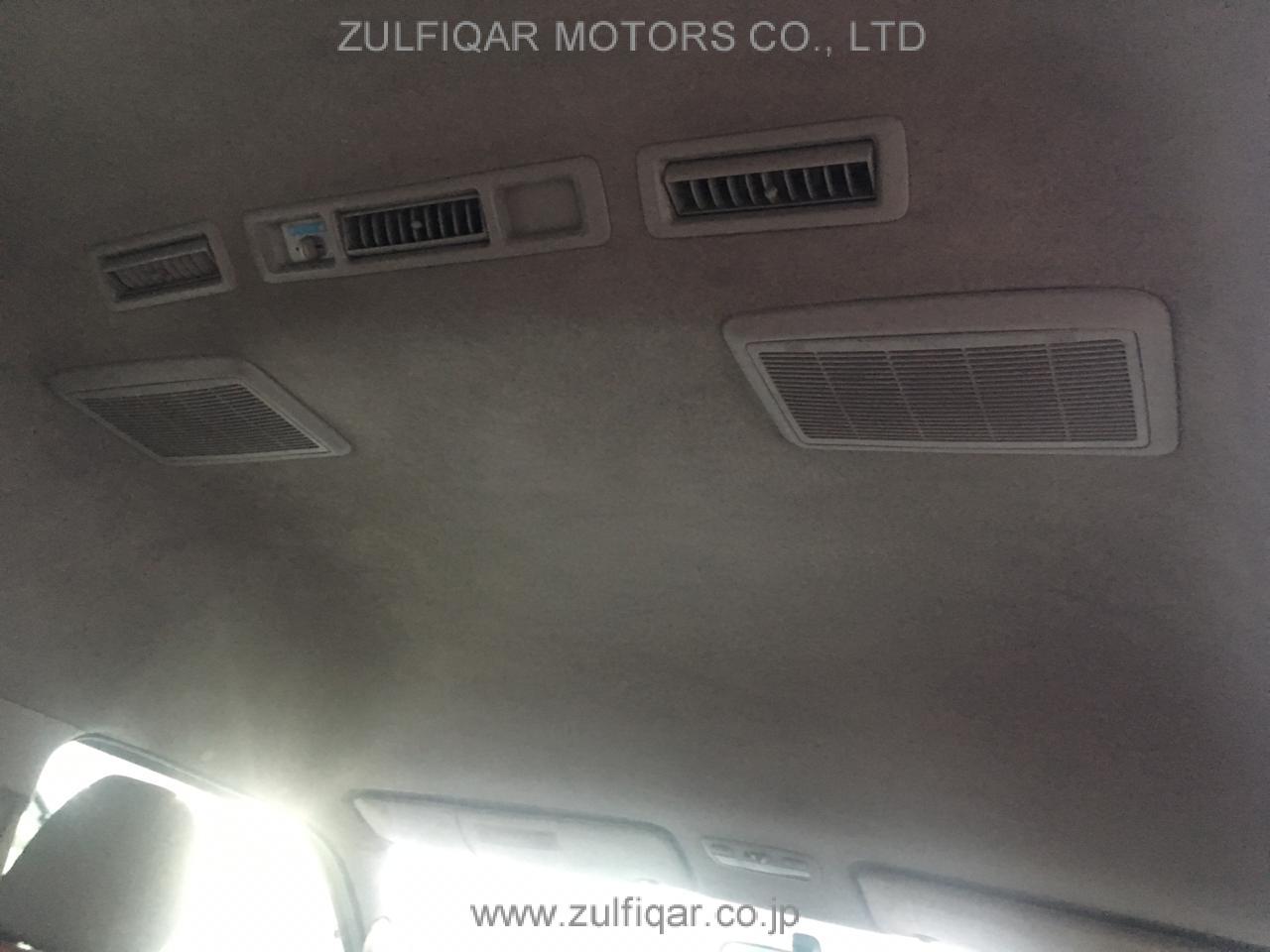 TOYOTA HIACE BUS 2012 Image 9