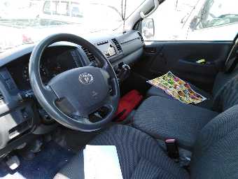 TOYOTA HIACE 2014 Image 2