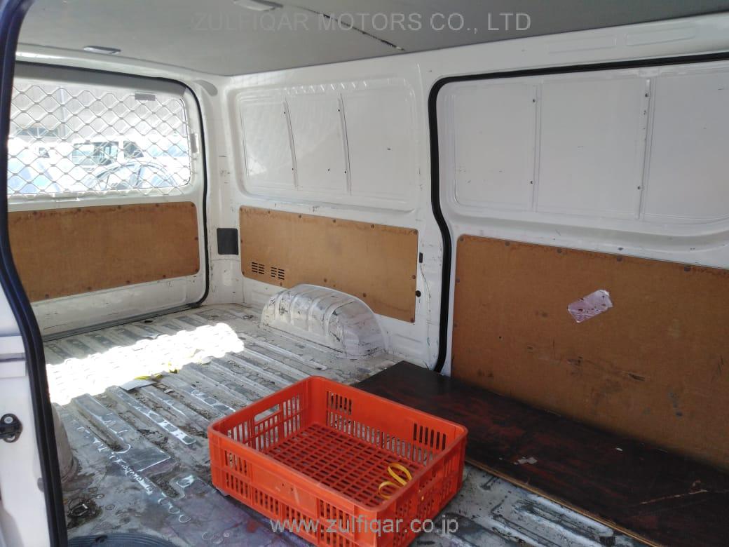 TOYOTA HIACE 2014 Image 9