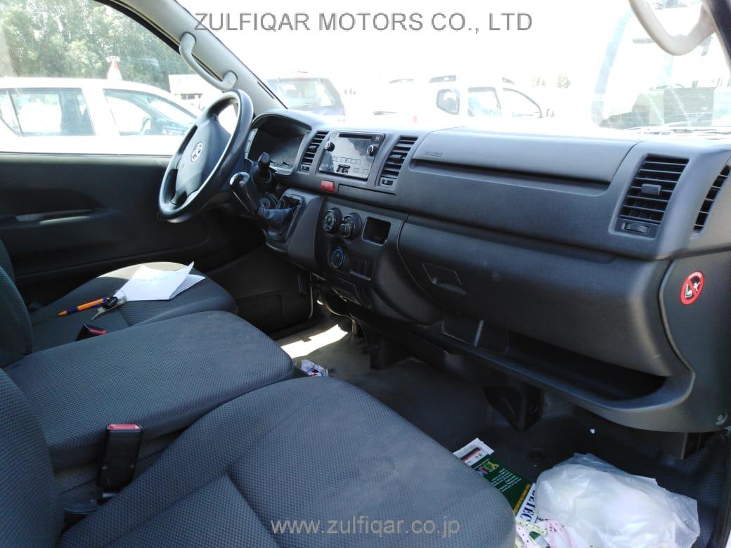 TOYOTA HIACE 2016 Image 8