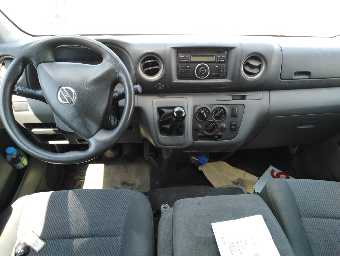 NISSAN URVAN 2014 Image 2