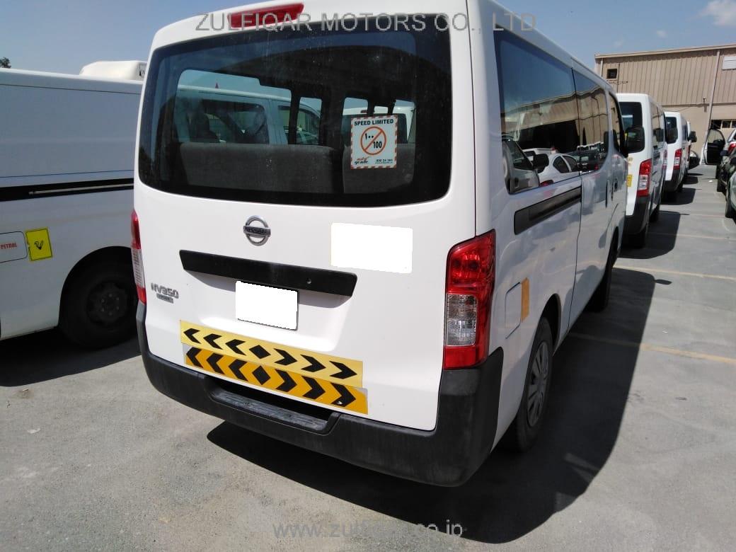 NISSAN URVAN 2014 Image 4