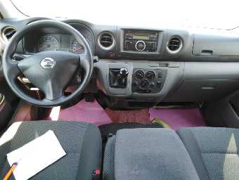 NISSAN URVAN 2015 Image 2