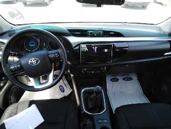 TOYOTA HILUX 2016 Image 2