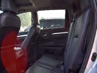 TOYOTA HIGHLANDER 2016 Image 9