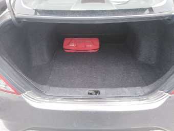 NISSAN SUNNY 2016 Image 9