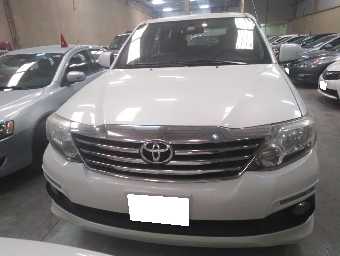 TOYOTA FORTUNER 2015 Image 4