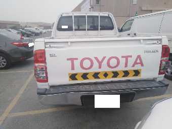 TOYOTA HILUX 2015 Image 3