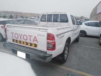 TOYOTA HILUX 2015 Image 6