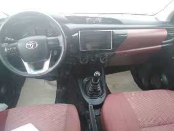 TOYOTA HILUX 2016 Image 2