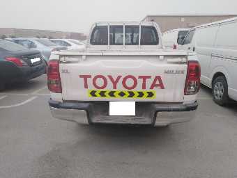 TOYOTA HILUX 2016 Image 3