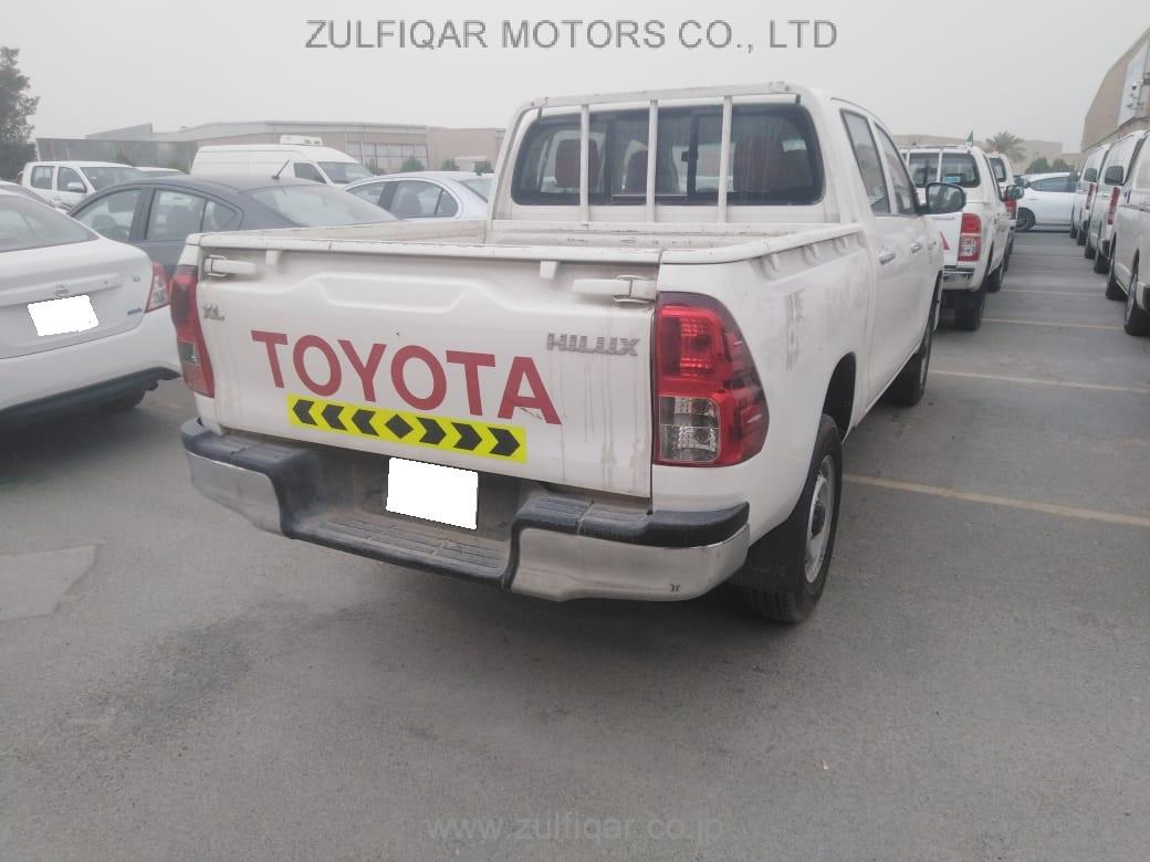 TOYOTA HILUX 2016 Image 6