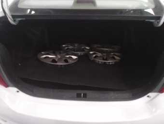 TOYOTA YARIS 2016 Image 9