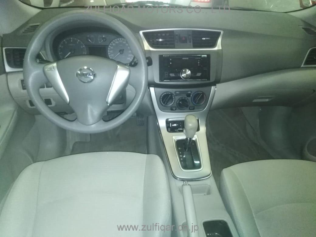 NISSAN TIIDA 2016 Image 2