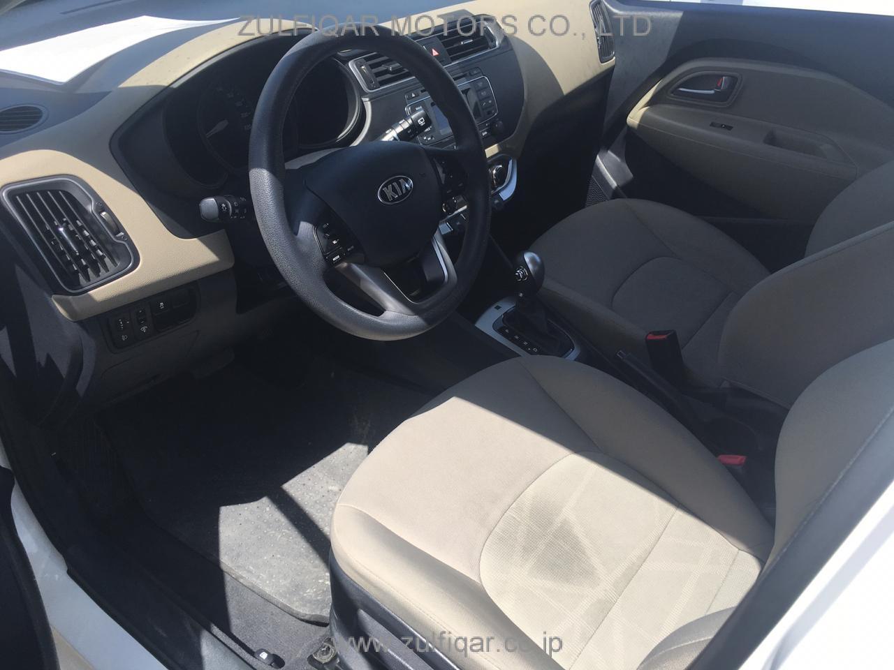 KIA RIO 2017 Image 2