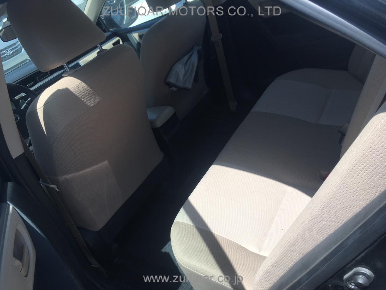 TOYOTA COROLLA 2015 Image 9