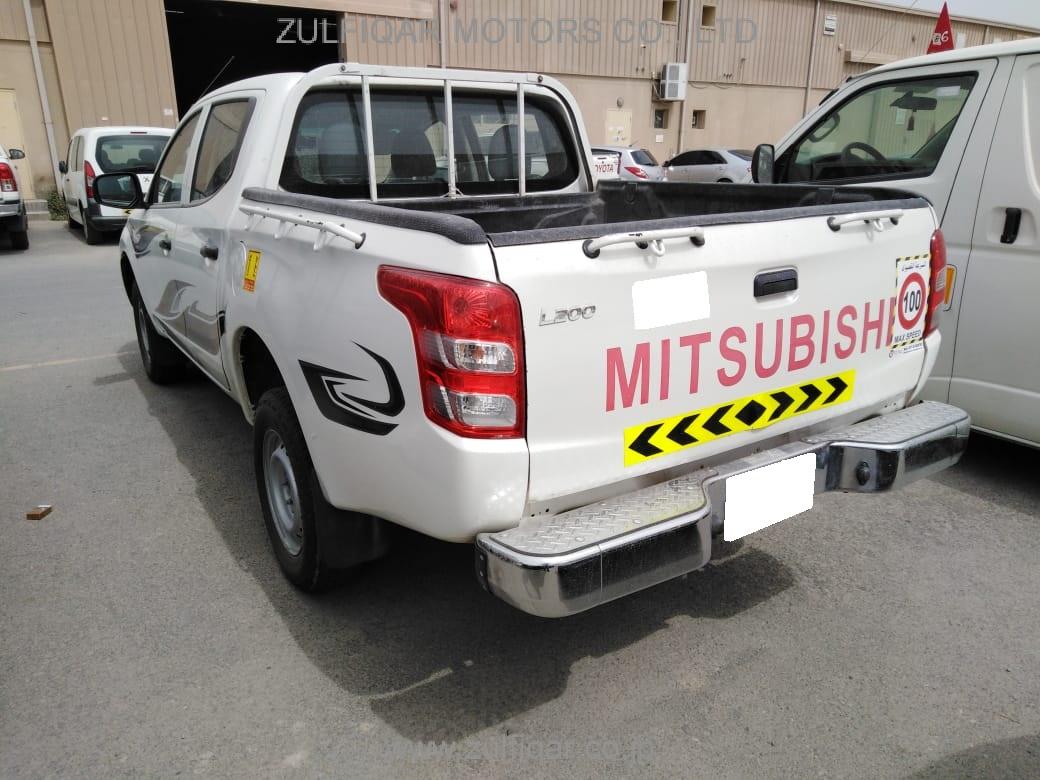 MITSUBISHI PICK UP 2016 Image 7