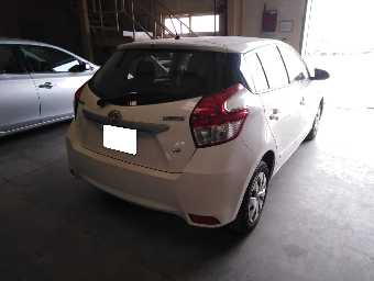 TOYOTA YARIS 2015 Image 6