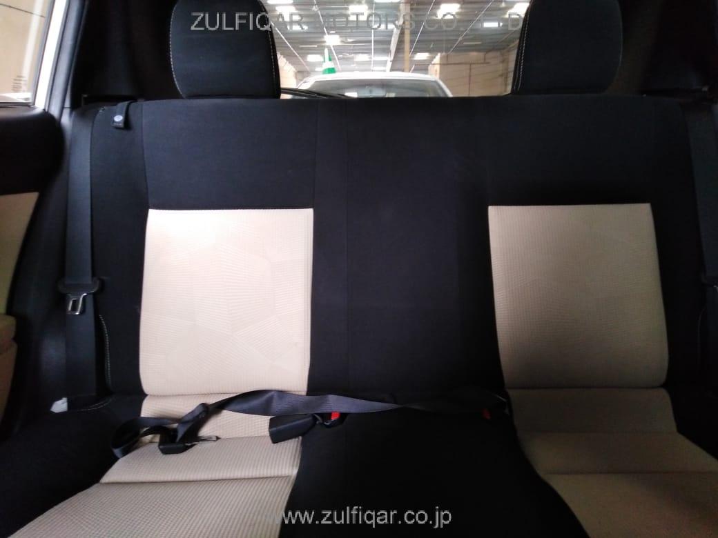 TOYOTA YARIS 2015 Image 8