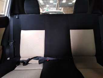 TOYOTA YARIS 2015 Image 8