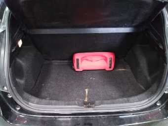 TOYOTA YARIS 2015 Image 9