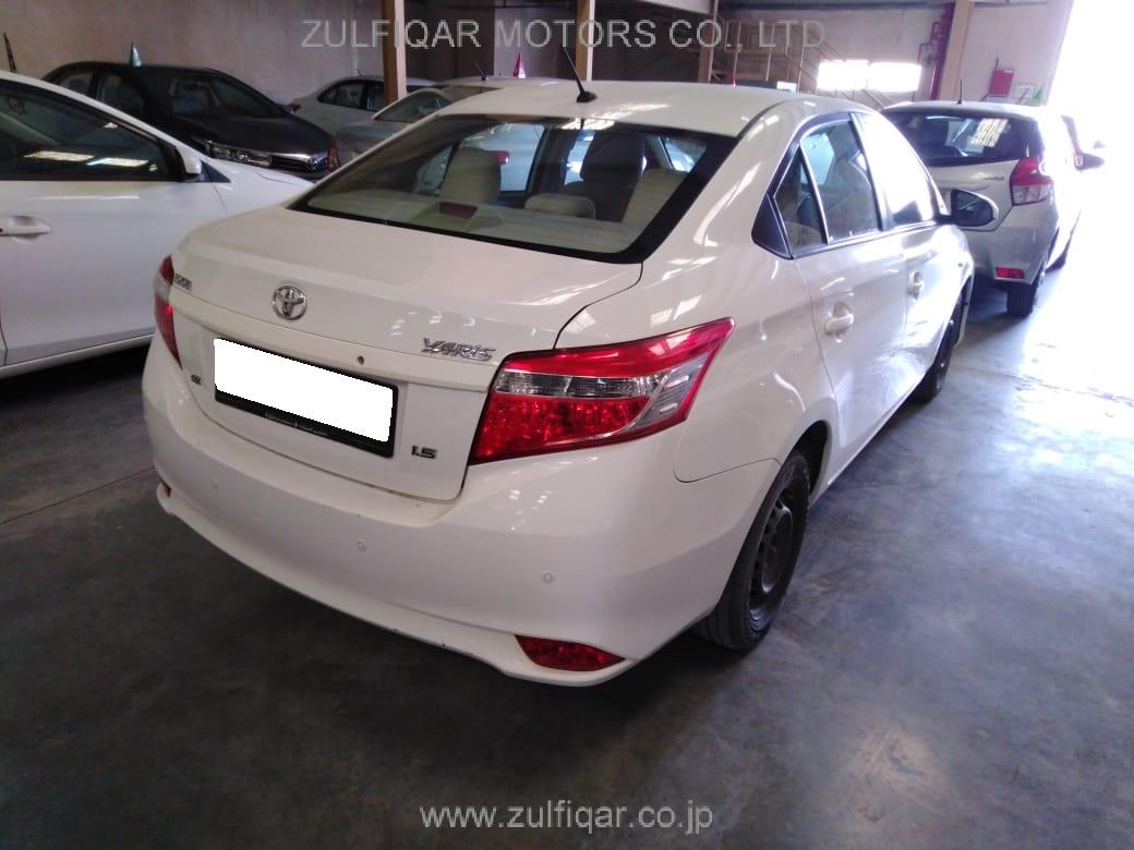 TOYOTA YARIS 2016 Image 6