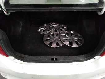 TOYOTA YARIS 2016 Image 8