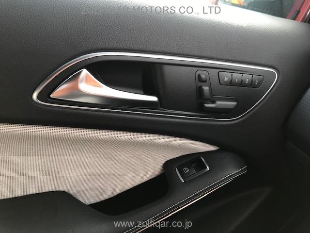 MERCEDES BENZ A CLASS 2015 Image 12