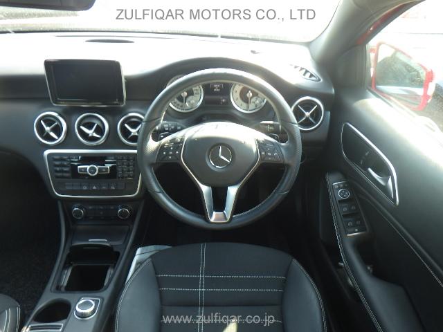 MERCEDES BENZ A CLASS 2014 Image 21