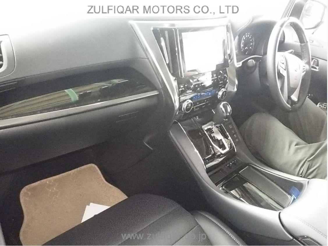 TOYOTA ALPHARD 2018 Image 3