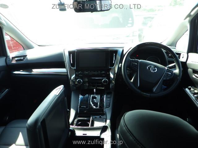 TOYOTA ALPHARD 2018 Image 24