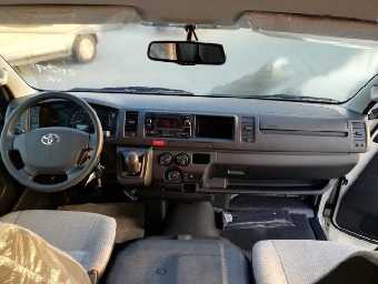 TOYOTA HIACE WAGON 2018 Image 2