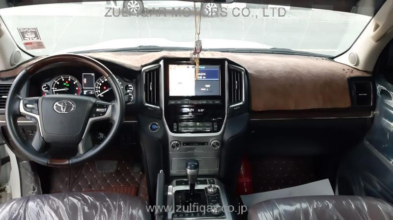 TOYOTA LAND CRUISER 2017 Image 2