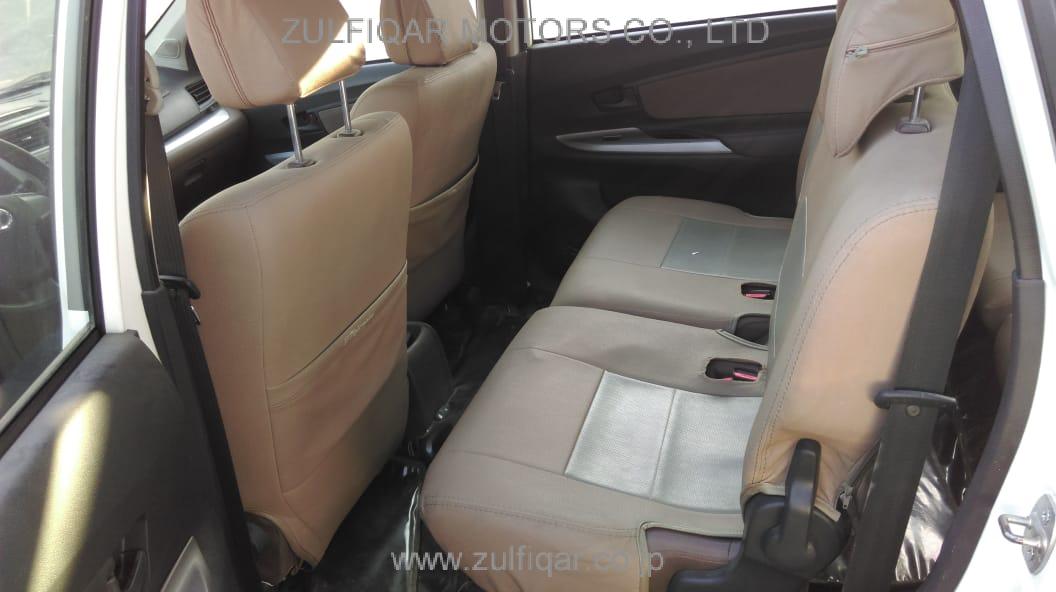 TOYOTA AVANZA 2016 Image 9