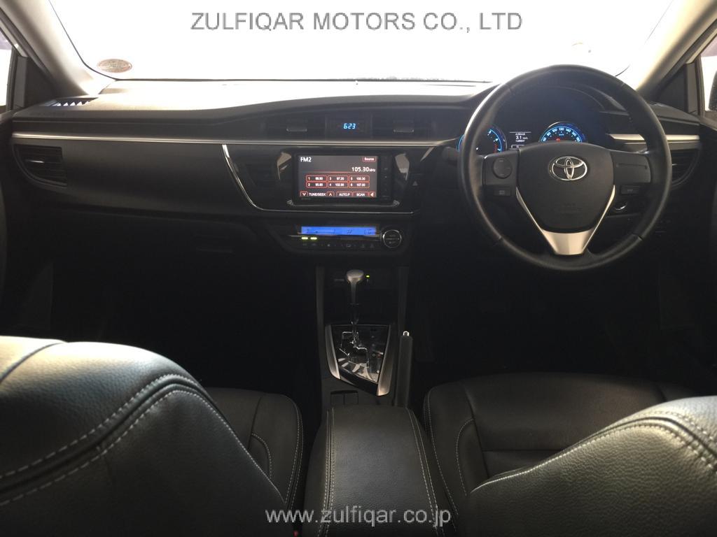 TOYOTA COROLLA ALTIS 2014 Image 8