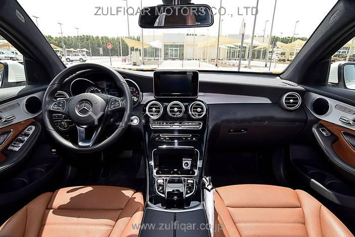 MERCEDES BENZ GLC CLASS 2017 Image 2