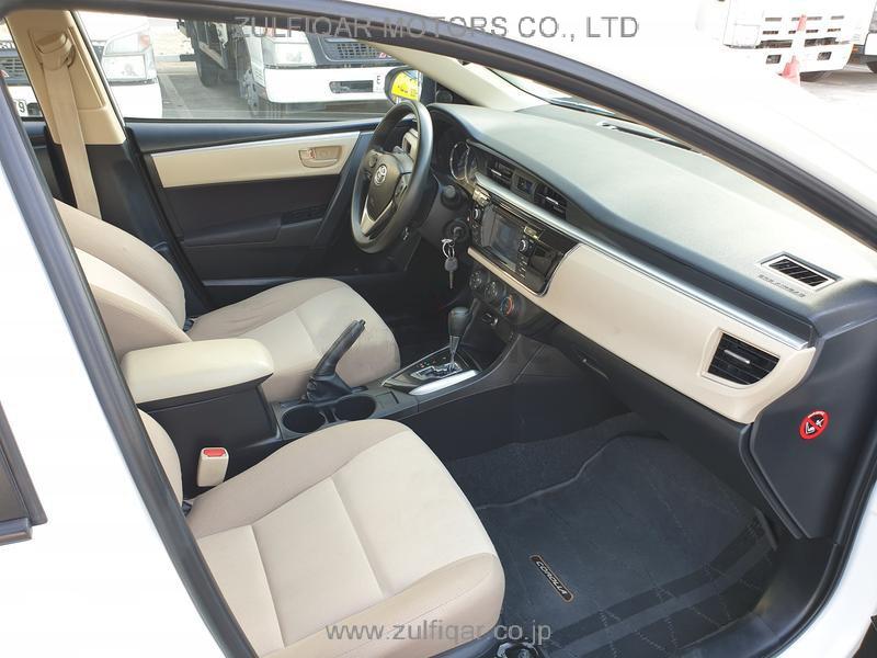 TOYOTA COROLLA 2016 Image 8