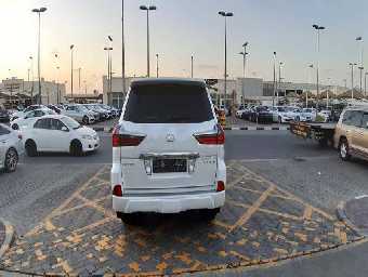 LEXUS LX 570 2017 Image 3