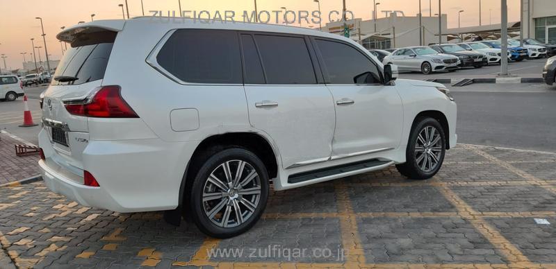 LEXUS LX 570 2017 Image 5