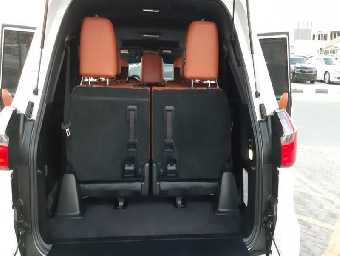 LEXUS LX 570 2017 Image 9