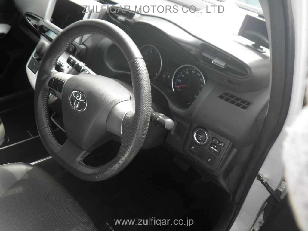 TOYOTA WISH 2015 Image 7