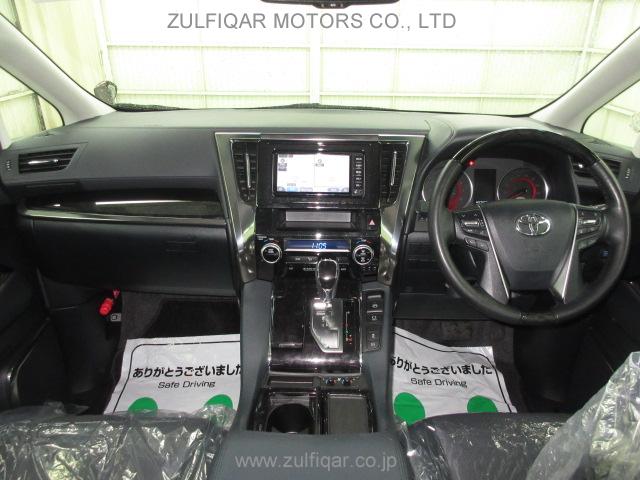 TOYOTA ALPHARD 2018 Image 2