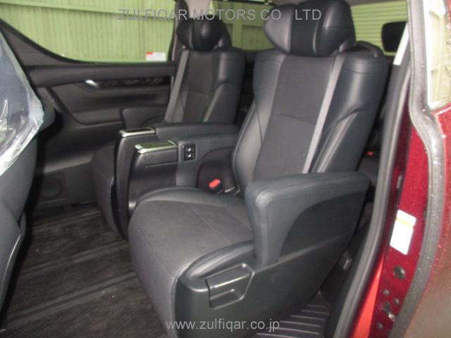 TOYOTA ALPHARD 2018 Image 12