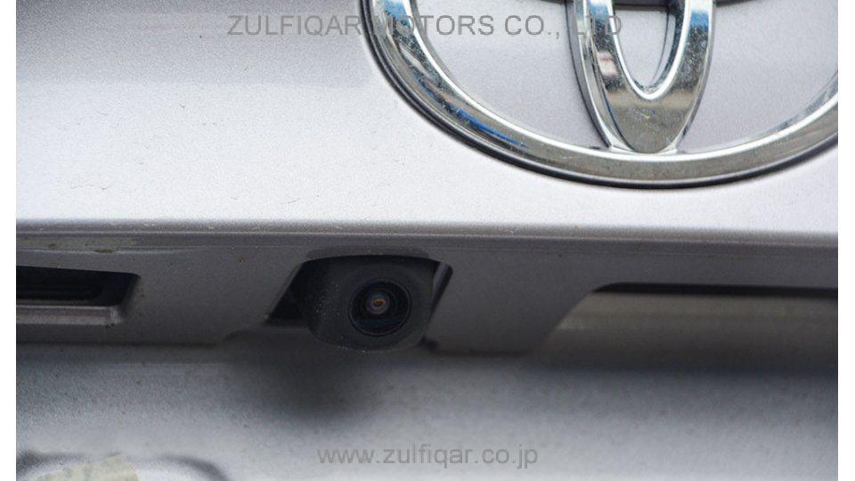 TOYOTA C-HR 2019 Image 11